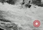 Immagine di Canoisti e kayakers Austria, 1954, secondo 24 filmato di repertorio 65675069476