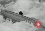 Immagine di Canoisti e kayakers Austria, 1954, secondo 41 filmato di repertorio 65675069476