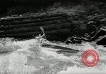 Immagine di Canoisti e kayakers Austria, 1954, secondo 50 filmato di repertorio 65675069476