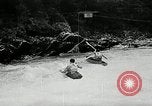 Immagine di Canoisti e kayakers Austria, 1954, secondo 54 filmato di repertorio 65675069476