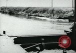 Standbild Bewässerung land San Joaquin Valley California USA, 1918, aus Sekunde 39 historischem Filmmaterial Videoclip 65675069479