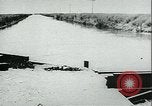 Standbild Bewässerung land San Joaquin Valley California USA, 1918, aus Sekunde 47 historischem Filmmaterial Videoclip 65675069479
