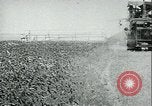 Standbild Bewässerung land San Joaquin Valley California USA, 1918, aus Sekunde 58 historischem Filmmaterial Videoclip 65675069479