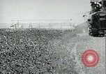 Standbild Bewässerung land San Joaquin Valley California USA, 1918, aus Sekunde 62 historischem Filmmaterial Videoclip 65675069479