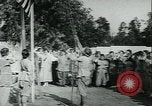 Standbild United States Frauen Ernte Weintrauben Florin California USA, 1918, aus Sekunde 12 historischem Filmmaterial Videoclip 65675069480