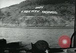 Standbild United States Frauen Ernte Weintrauben Florin California USA, 1918, aus Sekunde 49 historischem Filmmaterial Videoclip 65675069480