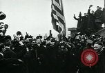 Standbild USA Flag Chicago Illinois USA, 1918, aus Sekunde 25 historischem Filmmaterial Videoclip 65675069482
