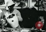 Immagine di Trofei e cimeli di famiglia Chicago Illinois USA, 1918, secondo 28 filmato di repertorio 65675069484