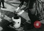 Immagine di Trofei e cimeli di famiglia Chicago Illinois USA, 1918, secondo 35 filmato di repertorio 65675069484