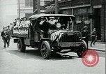 Immagine di Maschera a gas operai premiati New York City USA, 1918, secondo 14 filmato di repertorio 65675069485