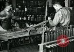Immagine di Un fucile factory United States USA, 1917, secondo 14 filmato di repertorio 65675069497