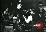 Immagine di Un fucile factory United States USA, 1917, secondo 16 filmato di repertorio 65675069497