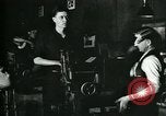Immagine di Un fucile factory United States USA, 1917, secondo 32 filmato di repertorio 65675069497