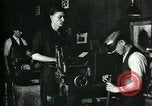 Immagine di Un fucile factory United States USA, 1917, secondo 36 filmato di repertorio 65675069497