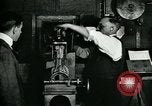 Immagine di Un fucile factory United States USA, 1917, secondo 37 filmato di repertorio 65675069497