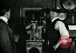 Immagine di Un fucile factory United States USA, 1917, secondo 48 filmato di repertorio 65675069497