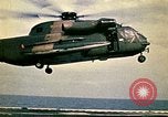 Immagine di Evacuazione dei rifugiati da Saigon Sul mare del sud della Cina, 1975, secondo 24 filmato di repertorio 65675069506