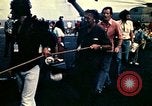 Immagine di Evacuazione dei rifugiati da Saigon Sul mare del sud della Cina, 1975, secondo 51 filmato di repertorio 65675069506