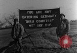 Standbild 95th Infantry Division Saarlautern Deutschland, 1944, aus Sekunde 13 historischem Filmmaterial Videoclip 65675069527
