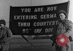 Standbild 95th Infantry Division Saarlautern Deutschland, 1944, aus Sekunde 16 historischem Filmmaterial Videoclip 65675069527