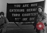 Standbild 95th Infantry Division Saarlautern Deutschland, 1944, aus Sekunde 21 historischem Filmmaterial Videoclip 65675069527