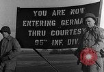 Standbild 95th Infantry Division Saarlautern Deutschland, 1944, aus Sekunde 22 historischem Filmmaterial Videoclip 65675069527