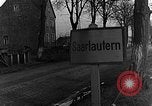 Standbild 95th Infantry Division Saarlautern Deutschland, 1944, aus Sekunde 33 historischem Filmmaterial Videoclip 65675069527