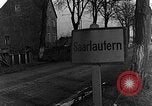 Standbild 95th Infantry Division Saarlautern Deutschland, 1944, aus Sekunde 34 historischem Filmmaterial Videoclip 65675069527