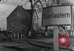 Standbild 95th Infantry Division Saarlautern Deutschland, 1944, aus Sekunde 43 historischem Filmmaterial Videoclip 65675069527
