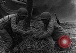 Immagine di STATI UNITI Fanteria vicino a Bitschhofen Germania WW2 Bitschhofen Germania, 1944, secondo 26 filmato di repertorio 65675069529