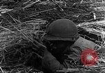 Immagine di STATI UNITI Fanteria vicino a Bitschhofen Germania WW2 Bitschhofen Germania, 1944, secondo 59 filmato di repertorio 65675069529