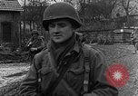 Standbild Deutschland Infanterie Bitschhofen Deutschland, 1944, aus Sekunde 32 historischem Filmmaterial Videoclip 65675069530