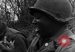 Image Camp de soldats afro-américains WW2 Allemagne, 1944, de la seconde 23 séquences d'archives historiques vidéo 65675069531