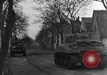 Standbild M4 Sherman Panzer Haguenau Frankreich, 1944, aus Sekunde 10 historischem Filmmaterial Videoclip 65675069535
