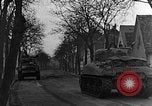 Standbild M4 Sherman Panzer Haguenau Frankreich, 1944, aus Sekunde 11 historischem Filmmaterial Videoclip 65675069535