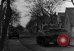 Standbild M4 Sherman Panzer Haguenau Frankreich, 1944, aus Sekunde 16 historischem Filmmaterial Videoclip 65675069535