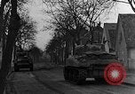 Standbild M4 Sherman Panzer Haguenau Frankreich, 1944, aus Sekunde 18 historischem Filmmaterial Videoclip 65675069535