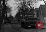 Standbild M4 Sherman Panzer Haguenau Frankreich, 1944, aus Sekunde 20 historischem Filmmaterial Videoclip 65675069535