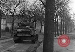 Standbild M4 Sherman Panzer Haguenau Frankreich, 1944, aus Sekunde 47 historischem Filmmaterial Videoclip 65675069535