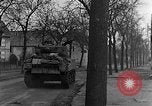Standbild M4 Sherman Panzer Haguenau Frankreich, 1944, aus Sekunde 49 historischem Filmmaterial Videoclip 65675069535