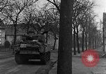 Standbild M4 Sherman Panzer Haguenau Frankreich, 1944, aus Sekunde 50 historischem Filmmaterial Videoclip 65675069535