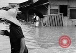 Standbild Schäden durch Überschwemmungen Japan, 1957, aus Sekunde 27 historischem Filmmaterial Videoclip 65675069537