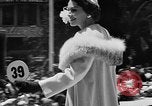 Image outdoor fashion show San Francisco California USA, 1957, de la seconde 22 séquences d'archives historiques vidéo 65675069540