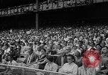 Immagine di Old timer giorno allo Yankee Stadium New York United States USA, 1957, secondo 6 filmato di repertorio 65675069541