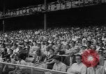 Immagine di Old timer giorno allo Yankee Stadium New York United States USA, 1957, secondo 7 filmato di repertorio 65675069541