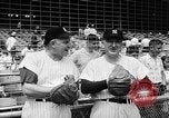 Immagine di Old timer giorno allo Yankee Stadium New York United States USA, 1957, secondo 13 filmato di repertorio 65675069541