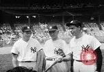 Immagine di Old timer giorno allo Yankee Stadium New York United States USA, 1957, secondo 26 filmato di repertorio 65675069541