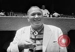 Immagine di Old timer giorno allo Yankee Stadium New York United States USA, 1957, secondo 29 filmato di repertorio 65675069541