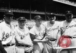 Immagine di Old timer giorno allo Yankee Stadium New York United States USA, 1957, secondo 33 filmato di repertorio 65675069541
