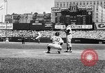Immagine di Old timer giorno allo Yankee Stadium New York United States USA, 1957, secondo 48 filmato di repertorio 65675069541